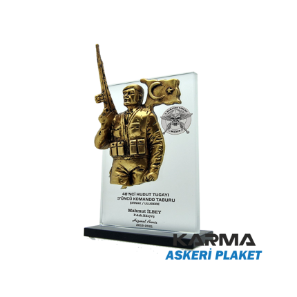 Komando Figürlü Türk Bayraklı Kristal Askeri Plaket
